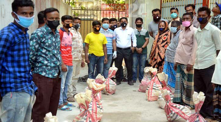 Bashundhara Cement Provides Relief To The Masons And Day Laborers In Bogra