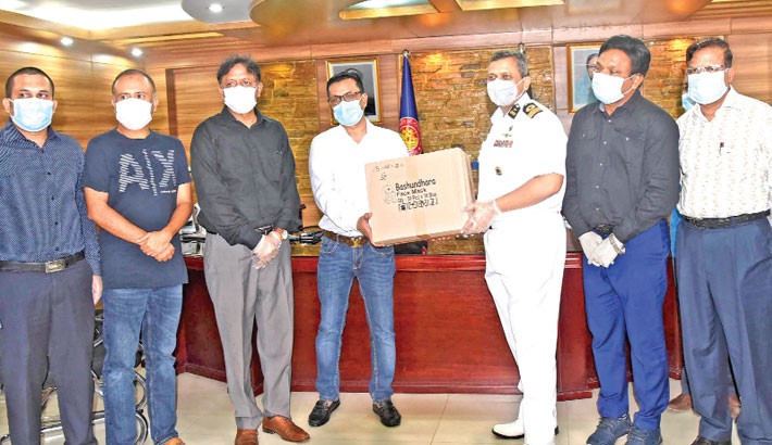 Bashundhara Group Provides PPE, Masks For BIWTA