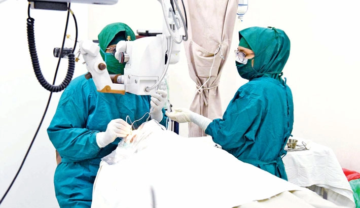 34 more poor people undergo eye surgery